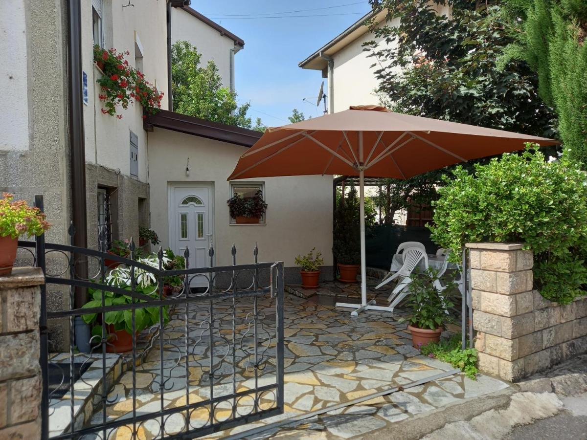 אוהריד Apartment Mirko מראה חיצוני תמונה