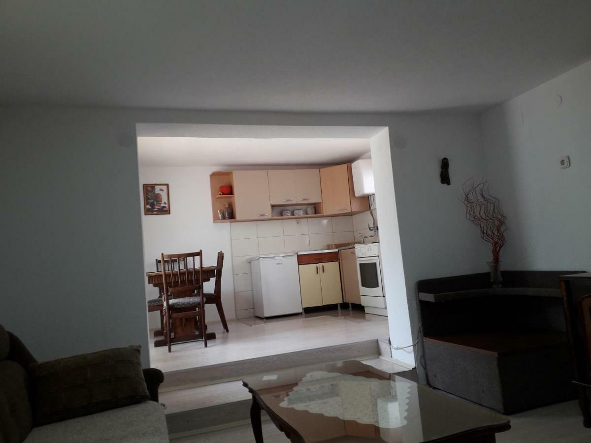 אוהריד Apartment Mirko מראה חיצוני תמונה